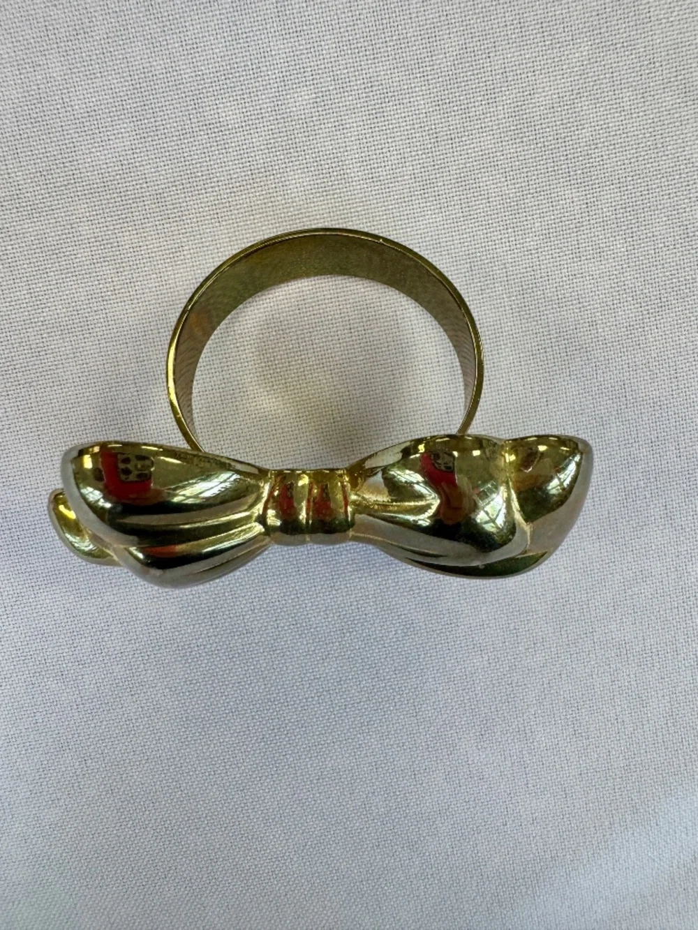 Brass Bow Napkin Rings Vintage 80's Set of Four - Picture 5 of 6